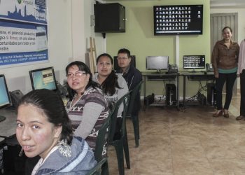 POETA – Programa de Oportunidades para el Empleo a Través de la Tecnología en las Américas.