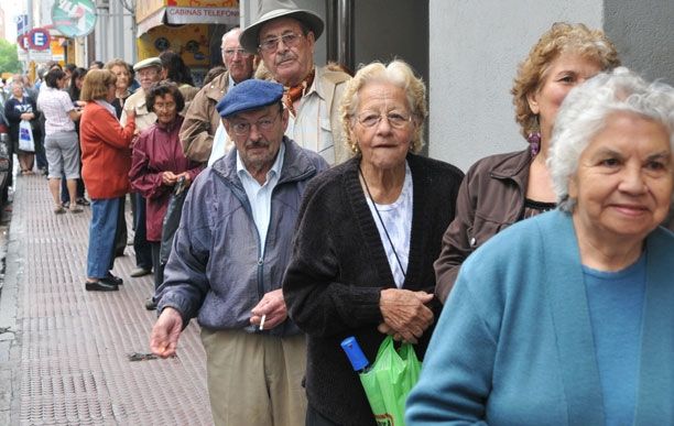 Se abre paso pensión asistencial para mayores de 70 años