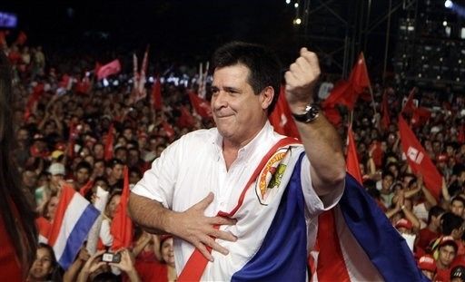 Horacio Cartes elegido como presidente de Paraguay
