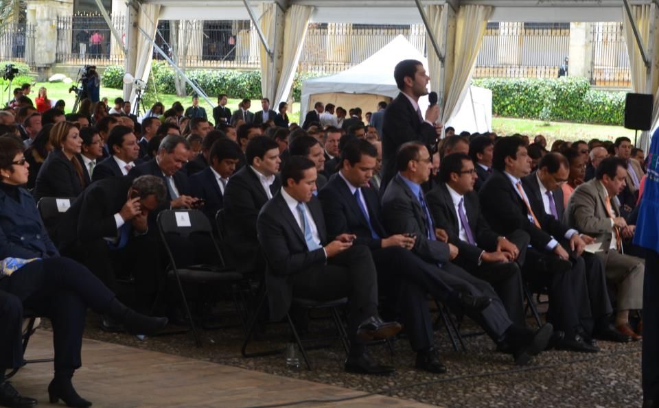 Mandatarios seccionales respaldan proceso de negociación de Paz