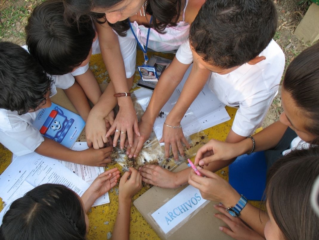 REPRESENTACIÓN NARIÑENSE EN FERIA NAL. INFANTIL Y JUVENIL COLCIENCIAS