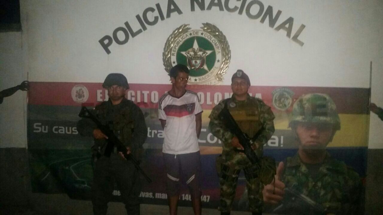 Ejército captura supuesto guerrillero cerca de Tumaco