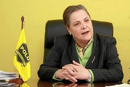 Clara López critica suspensión de diálogos por el presidente Santos