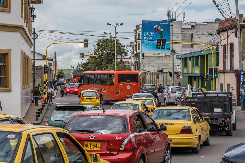 El proceso de semaforizaciu00f3n de 75 intersecciones en Pasto debe concluir hacia mediados de 2015.