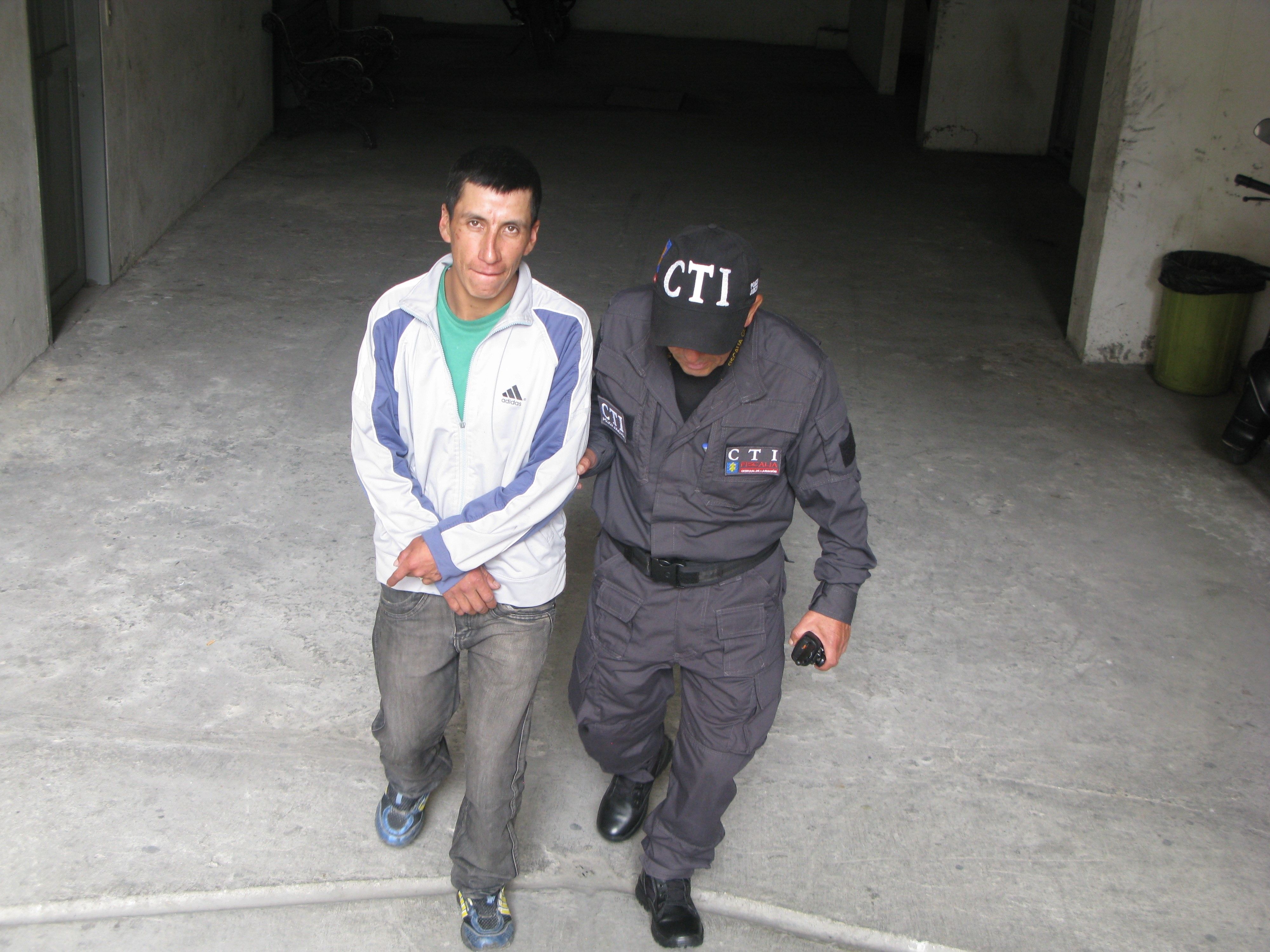 Por golpear a su mujer de manera salvaje fue a dar a la cu00e1rcel Jhon Jairo Acosta Rodru00edguez. Por golpear a su mujer de manera salvaje fue a dar a la cu00e1rcel Jhon Jairo Acosta Rodru00edguez.