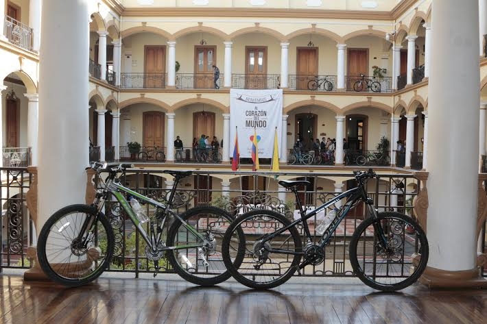 Gobernador de Nariño promueve el uso de la bicicleta