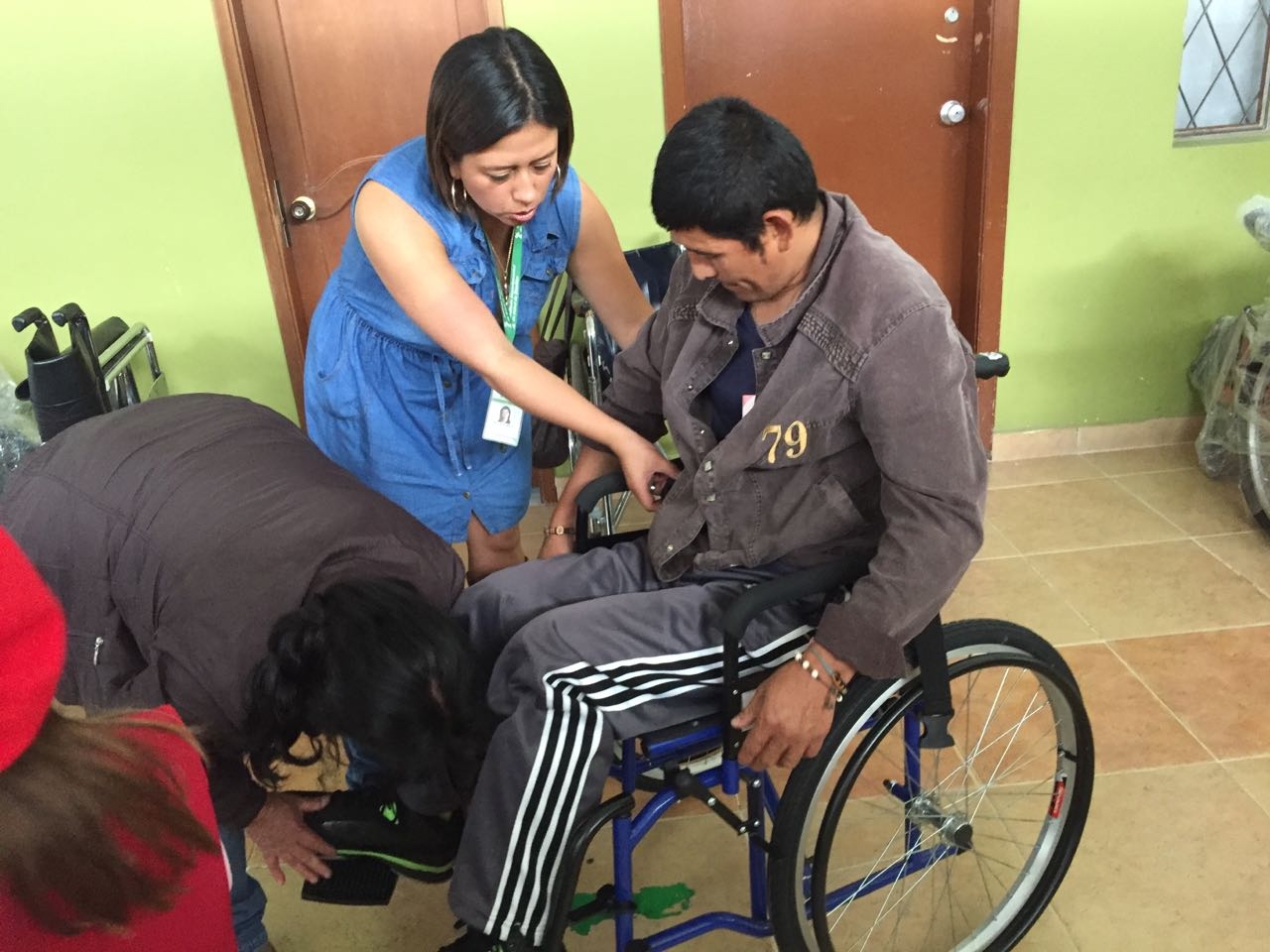 IDSN entrega material de movilidad para personas en situación de Discapacidad
