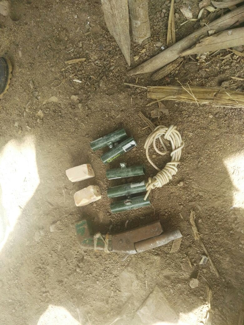 Ejército destruye depósitos ilegales de explosivos