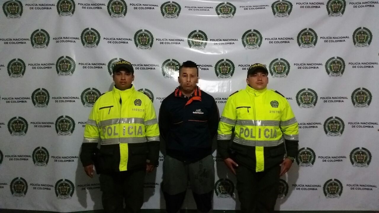 Conductor de bus capturado por acto sexual abusivo