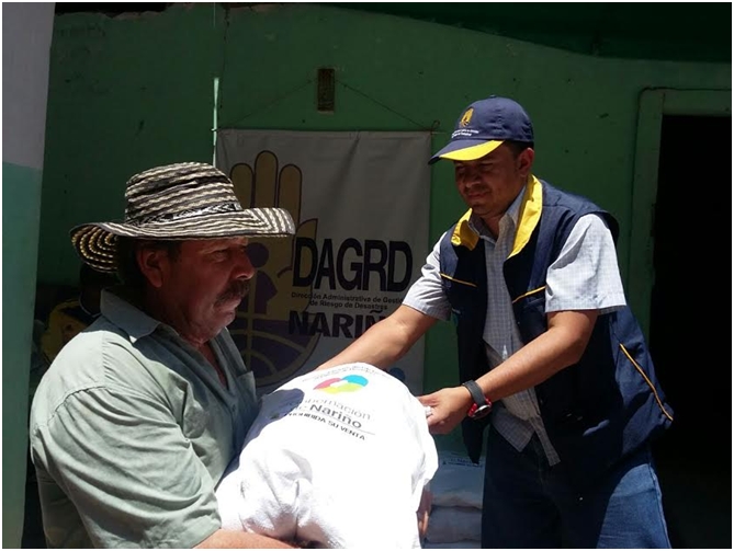 Gobernación de Nariño entrega ayudas a damnificados por lluvias