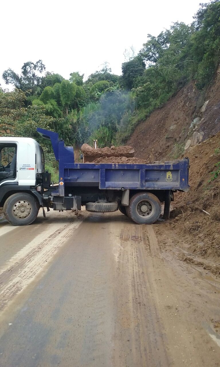 Avanza labores de apertura de carreteras afectadas por ola invernal
