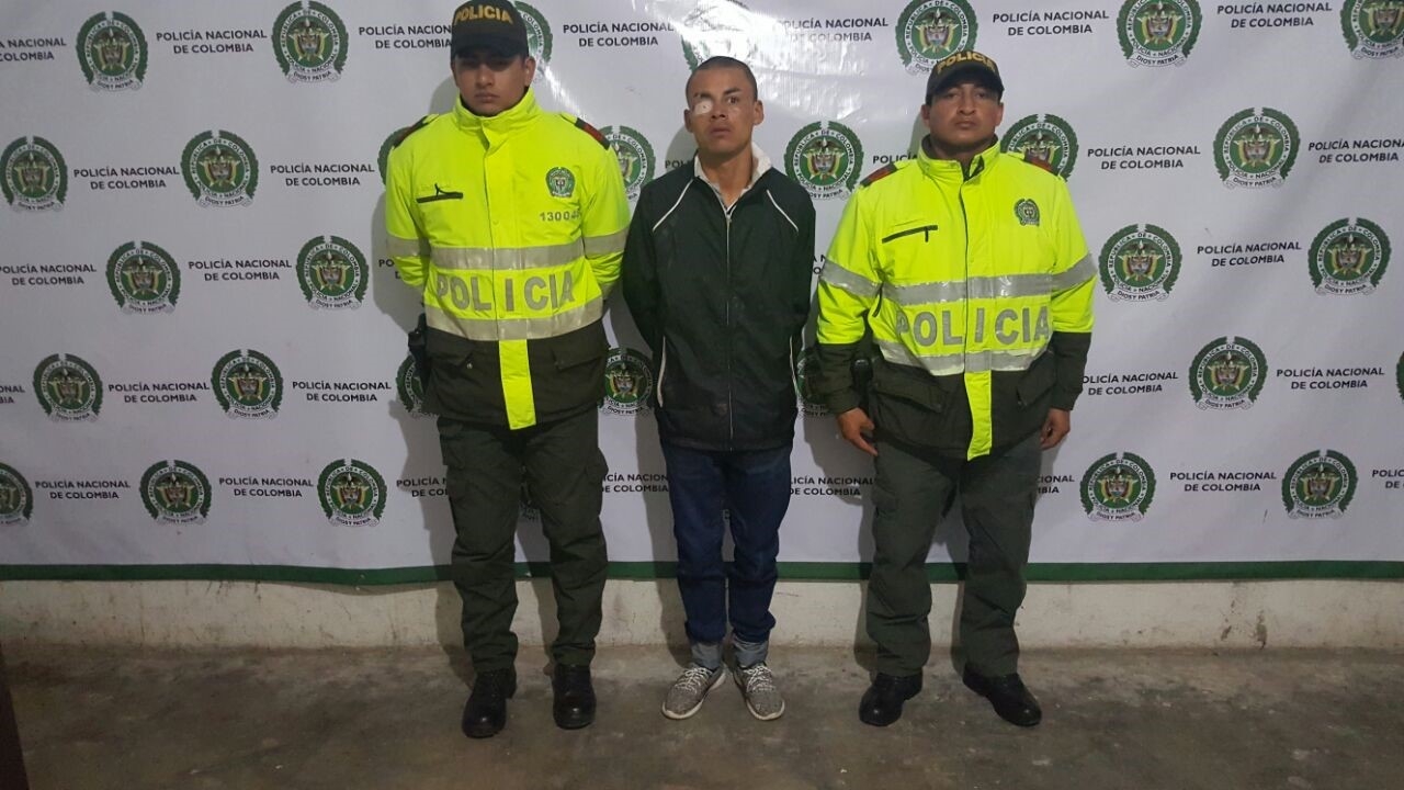 Policía captura a dos hombres responsables de homicidio