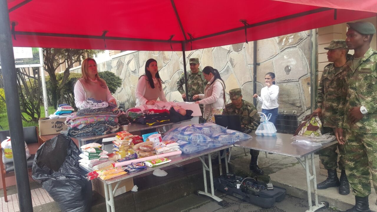 Ejercito avanza en la recolección de donaciones para las víctimas de Mocoa
