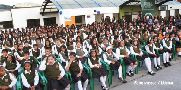 Presidente anuncia que el Liceo Integrado de la Universidad de Nariño, ocupa el primer lugar en el ISCE.