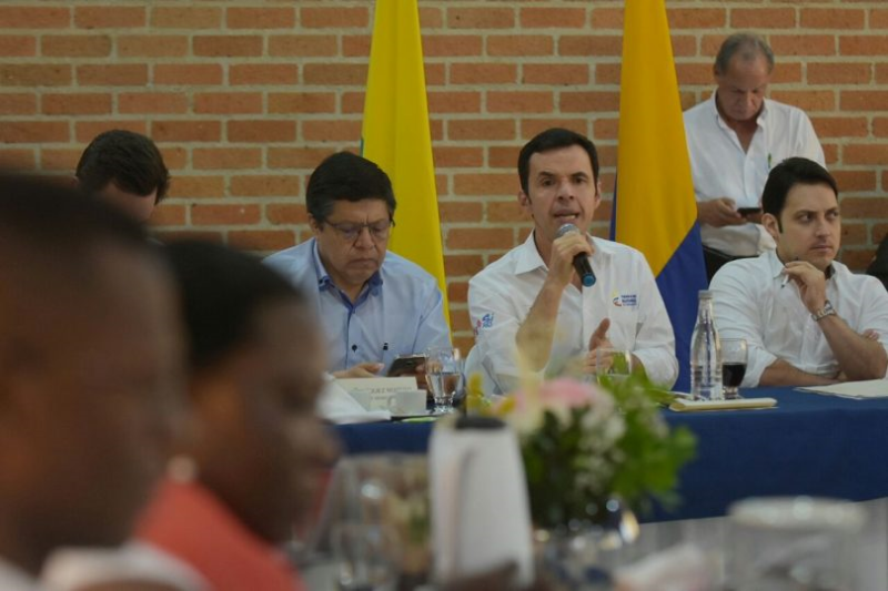 En Tumaco, gobierno anuncia la creación de cuerpo élite de la policía y una unidad de investigación