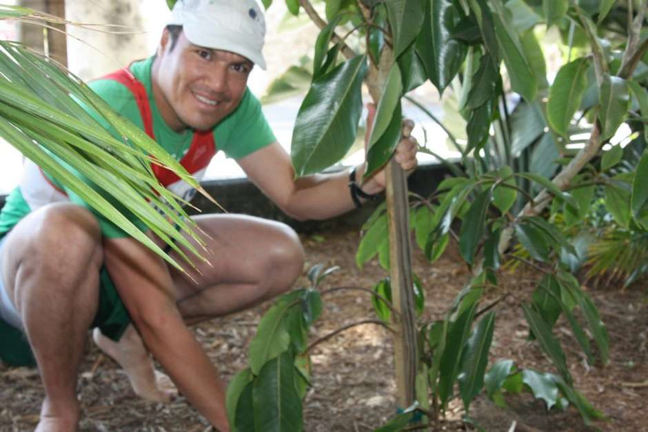 El superhéroe ecológico correrá la media maratón de Bogotá