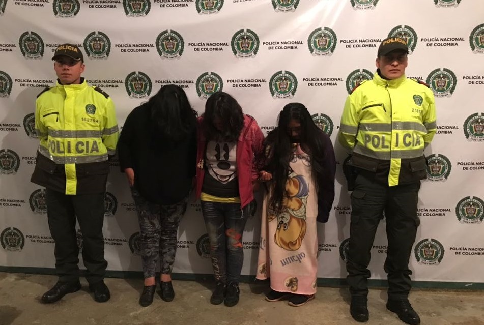 En Pasto, madre e hijas fueron sorprendidas hurtando en un local del centro