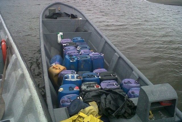 En Nariño, tres ciudadanos ecuatorianos transportaban más de una tonelada de cocaína