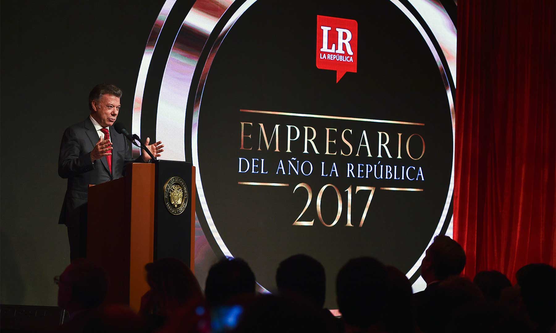“Mi Gobierno sorteó un huracán con la caída de los precios del petróleo”: Juan Manuel Santos