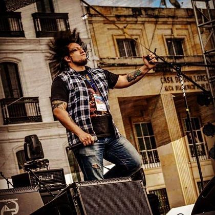 Gestor de rock & heavy metal en Pasto, Esteban Moreno, es “El personaje 10 del día”
