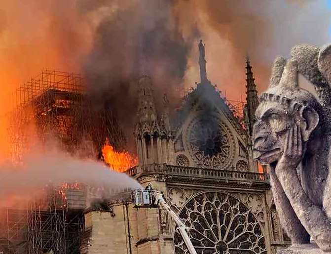 La catedral en la edad media. A propósito del incendio de la de Nuestra Señora de París.