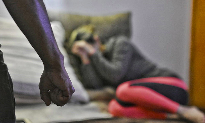 Alto nivel de testosterona predispondría a violencia y suicidio