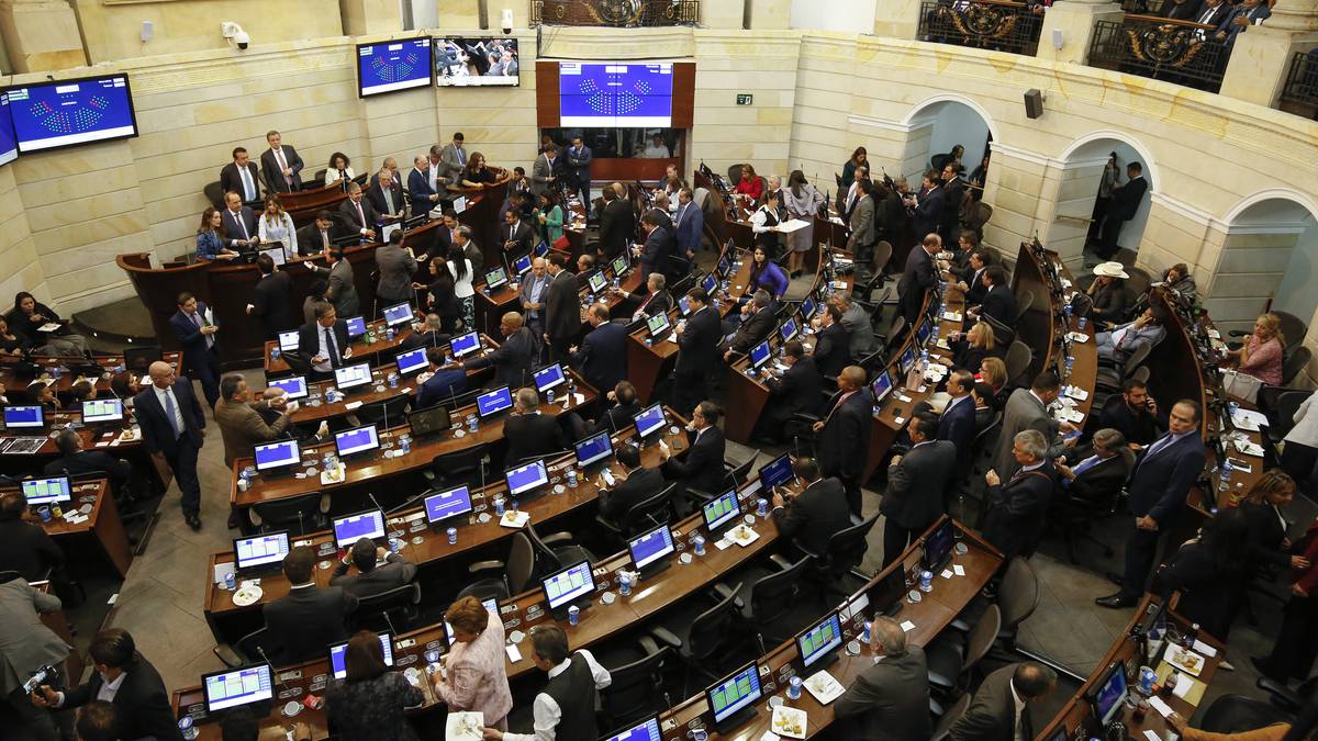 Archivado en comisión séptima de Senado y Cámara el proyecto de Reforma a la Salud.