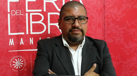 El escritor ipialeño Oscar Pantoja, ganador del Premio Nacional de Novela ciudad de Bogotá 2021