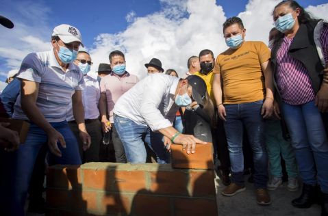 Inician obras de construcción de nuevo parque principal del municipio de Funes