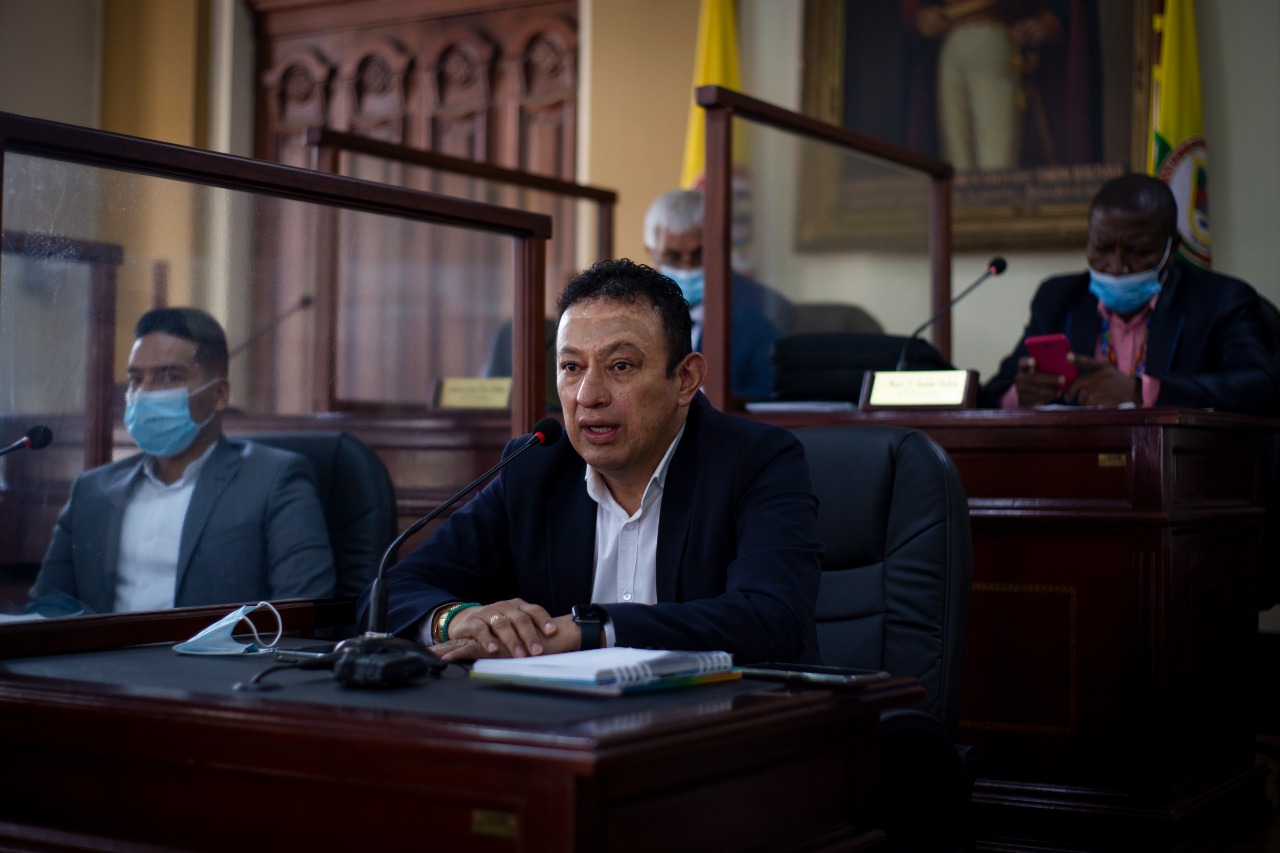 En instalación de sesiones extraordinarias de la Asamblea, Gobernador presentó balance de gestiones