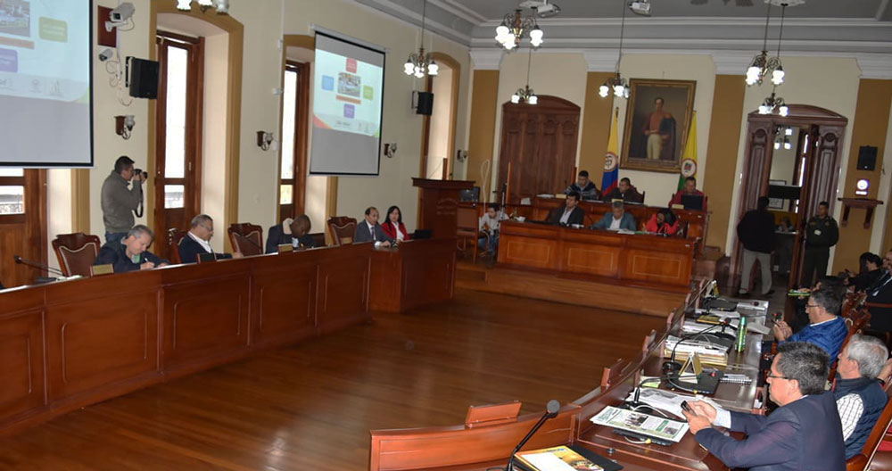 En la Asamblea de Nariño diputados protagonizaron hechos bochornosos