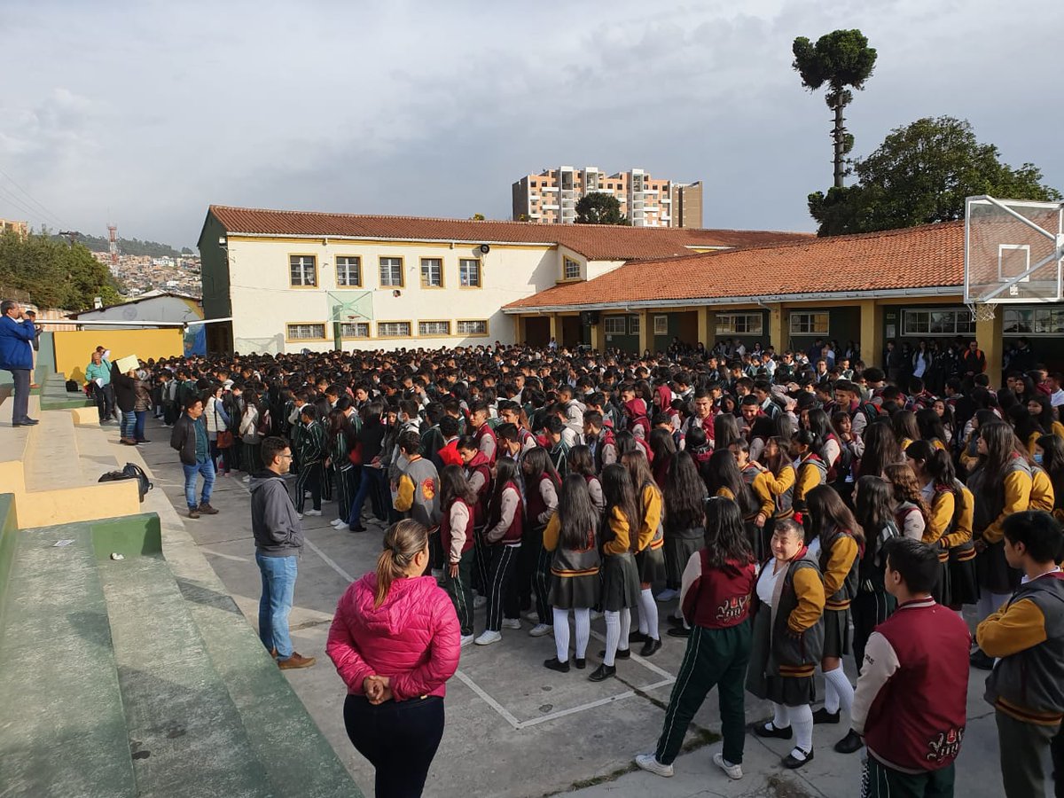 Estudiantes de la Normal de Pasto son devueltos a sus casas por falta de docentes