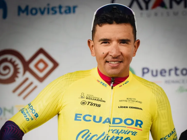 Los nariñenses Chalapud y Castro siguen líderando la Vuelta al Ecuador