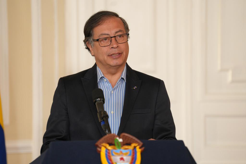 Rechazo total a operación Artemisa contra Gustavo Petro Urrego.