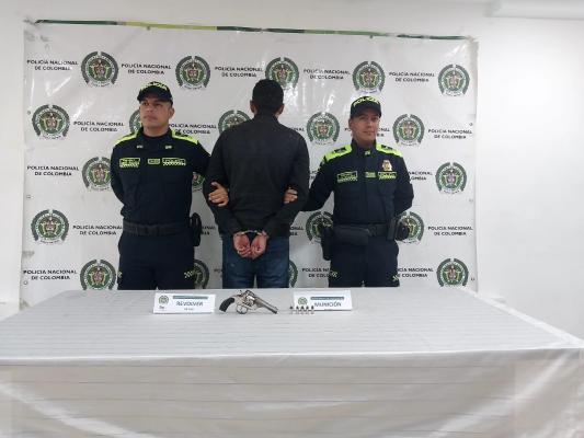 Detenido en Ipiales sujeto que embistió a dos motocicletas policiales en su intento de huida