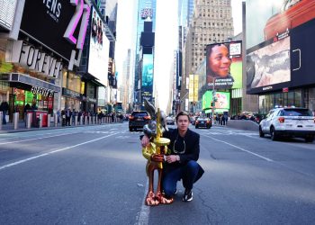 Artista con reconocimiento internacional, Ihoan Sebastian Lopez Oviedo, es El Personaje 10.