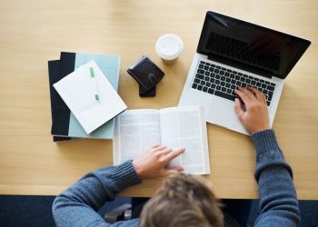 Colfuturo abre convocatoria de becas para estudios de posgrado en el extranjero