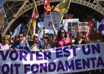 Francia será el primer país en incluir el aborto en su constitución: es un derecho garantizado