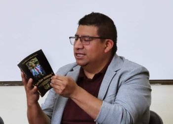 César Villota presenta “Sureñas Somos”, libro que agrupa las voces femeninas de la literatura nariñense