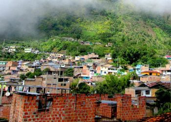 Crisis humanitaria en Leiva por enfrentamientos armados