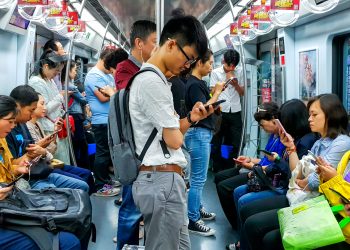 Por “seguridad nacional”, eliminan a WhatsApp y Threads de la App Store en China