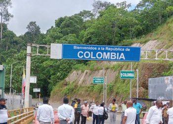 Reclaman la apertura del puente del río Mataje