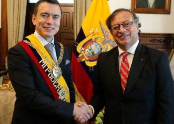 “Petro es inteligente pero no está haciendo nada”: presidente de Ecuador