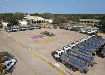 Los millonarios carrotanques de La Guajira continúan abandonados