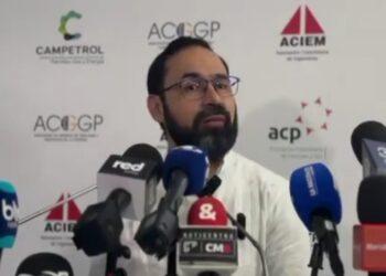 Colombia suspende la exportación de energía a Ecuador