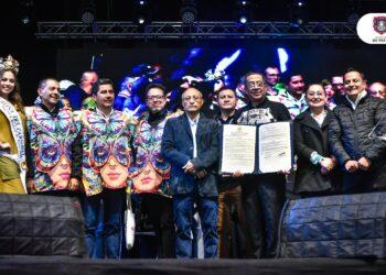 Parlamento Andino entregó reconocimiento público al Carnaval de Negros y Blancos