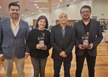 Página 10 celebra los reconocimientos obtenidos en el Premio Silvio León España