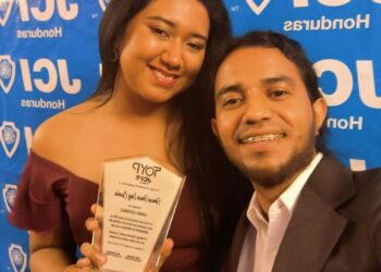 Omar Cruz, gana el «TOYP 2025» en la categoría de Logros Culturales