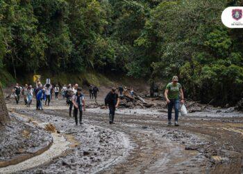 En El Encano, se avanza en la remoción de escombros y evaluación de daños por las fuertes lluvias