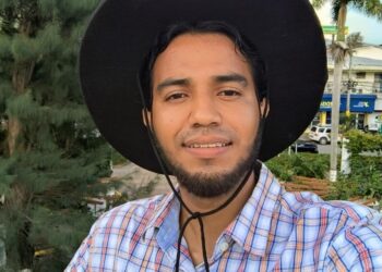 Omar Cruz, poeta hondureño, gana el Primer premio en el Certamen Internacional de Poesía Lekuona Fabrika